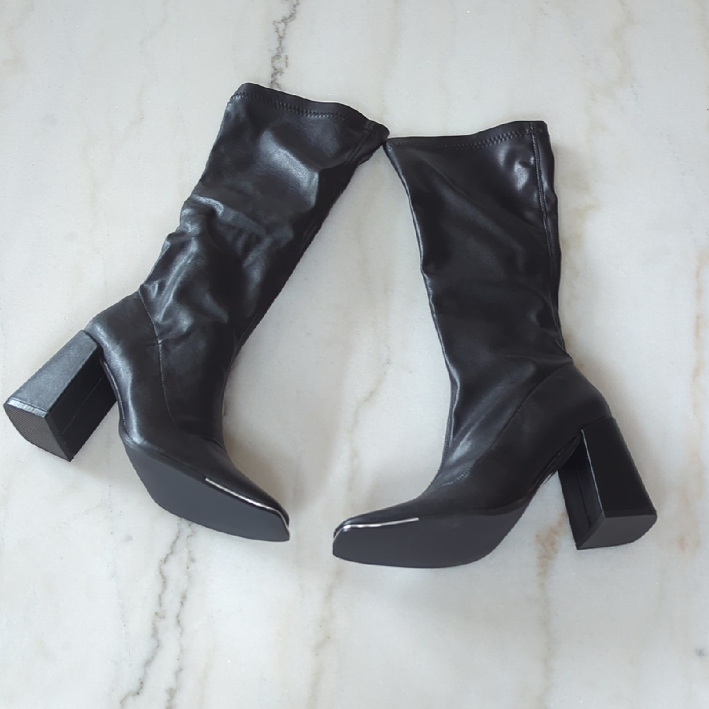 NWT PrettyLittleThing Black Heeled Boots Size US 7/UK 5